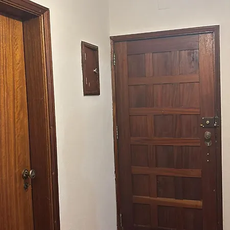 Affittacamere Duplo De Solteiro Em *